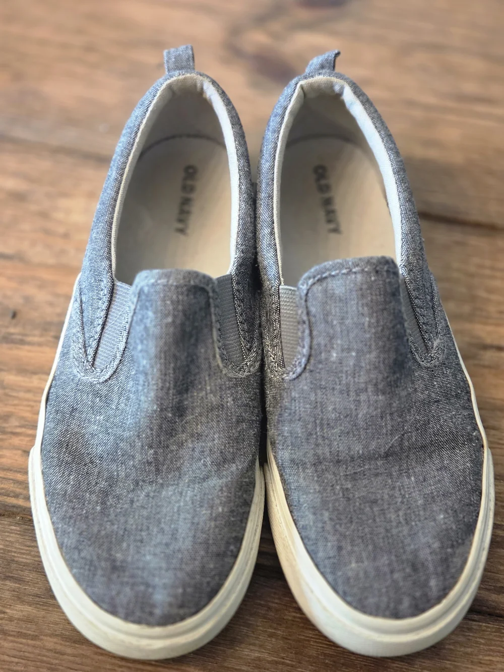 Old Navy Kids Slip-On Canvas Shoes - Gray Size 3